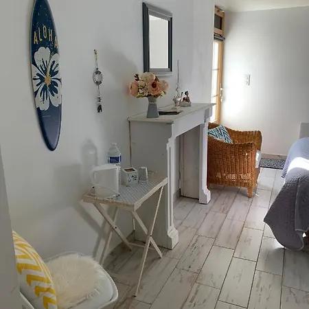 ゲストハウス Le Clos Du Marais